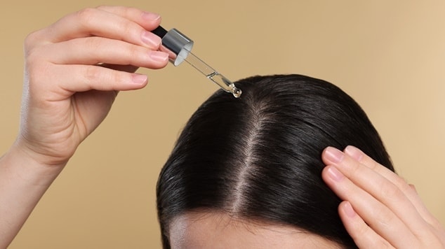 óleo de rícino deixa o cabelo oleoso