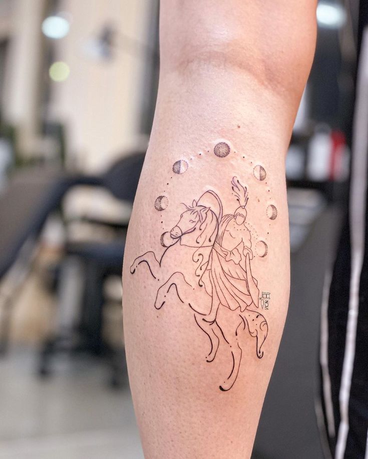 tatuagem pequena de são jorge masculina